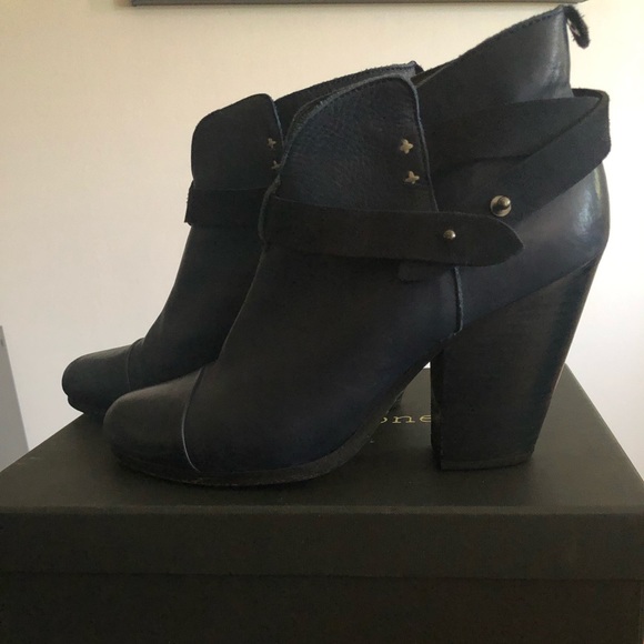 Rag & Bone Harrow Bootie in Navy - size 40 (9-9.5) - Picture 4 of 7